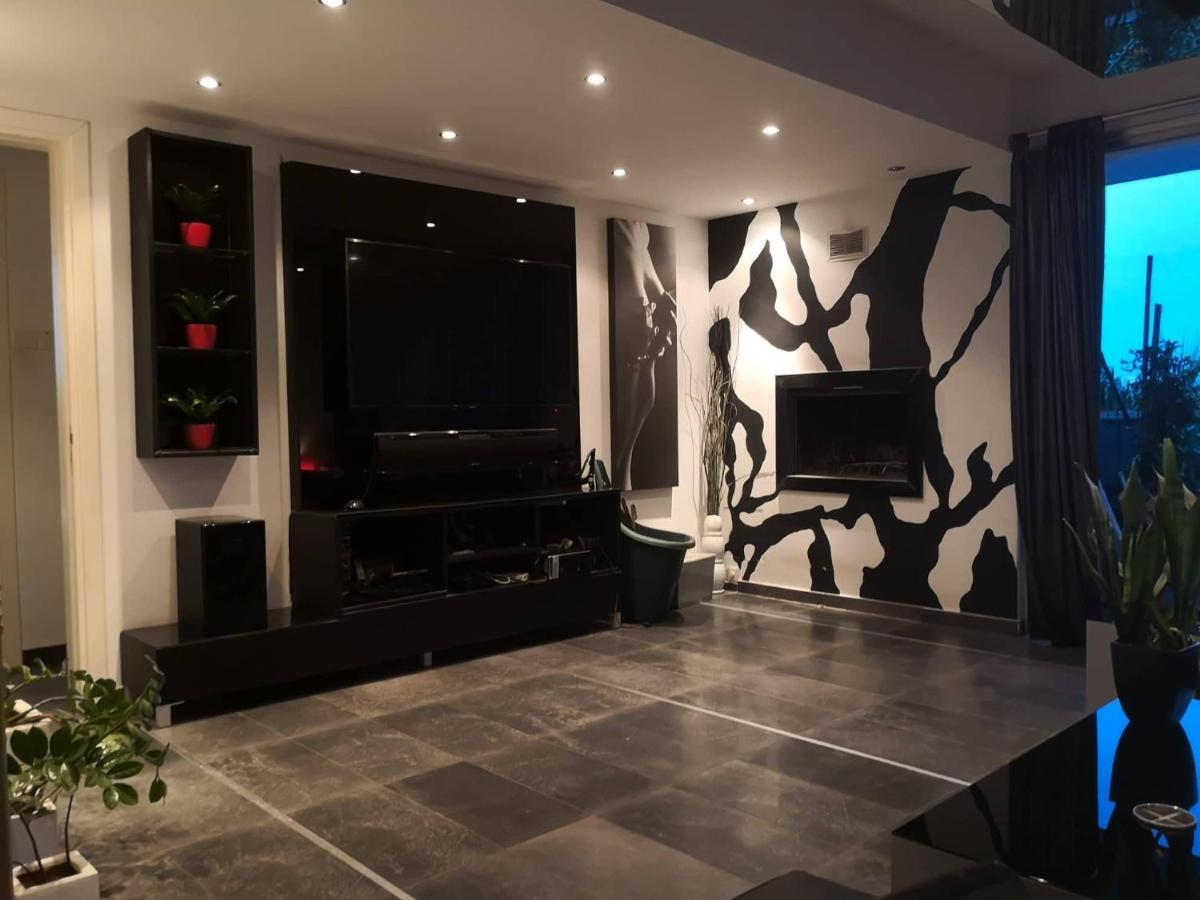 Fine Designed Flat 302 Apartment Larnaca Bagian luar foto